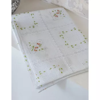 Csipkés viaszos vászon epres 100x140cm 