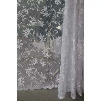Kész függöny Jacquard fehér Liliom