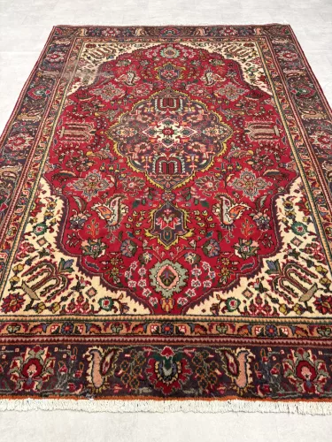 Kézi csomózású perzsa Tabriz Bordós Zöldes szőnyeg 320x223cm