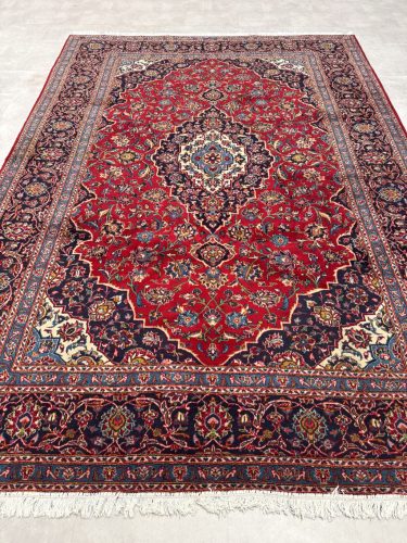 Kézi csomózású perzsa Kashan Bordós Kékes szőnyeg 355x260cm