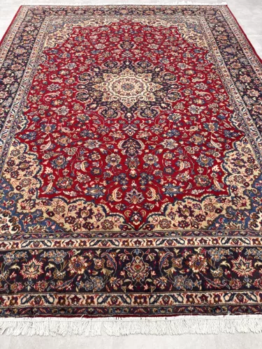 Kézi csomózású perzsa Kashan Bordós Kékes szőnyeg 393x296cm